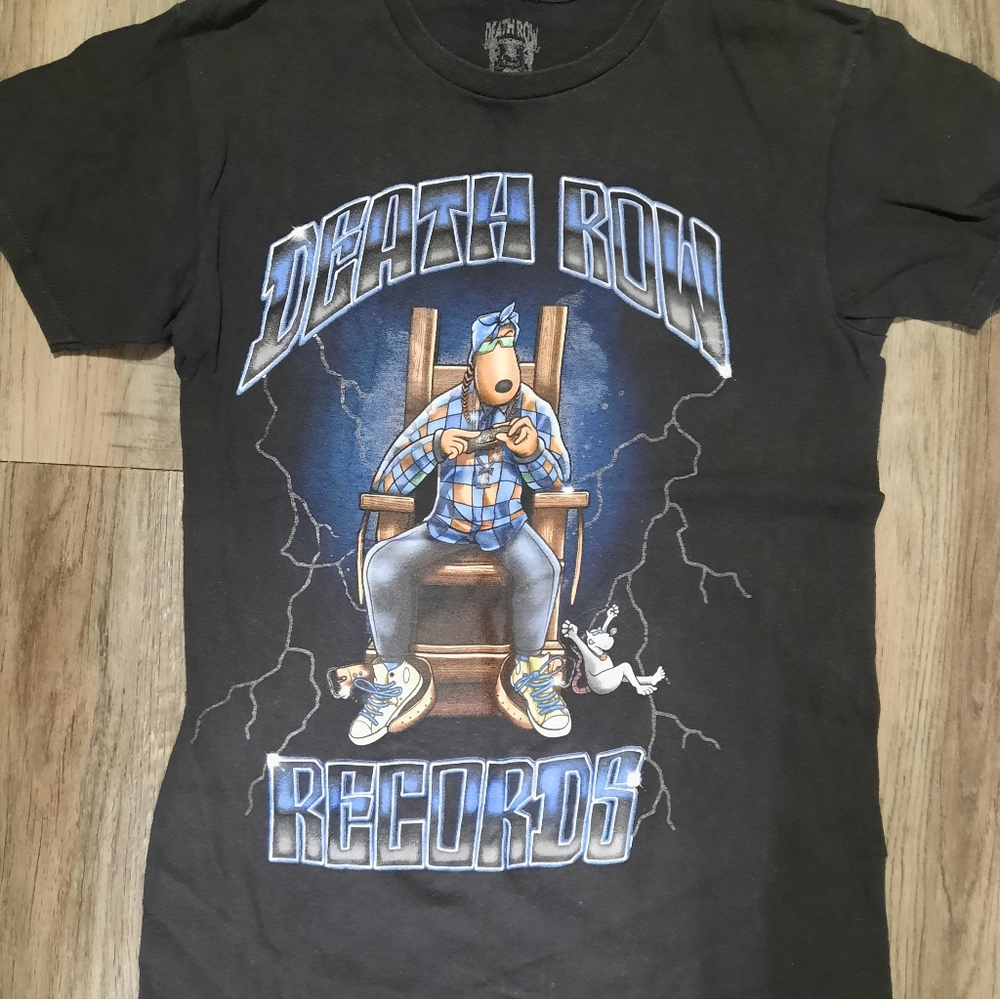 Snoop Dogg graphic tee